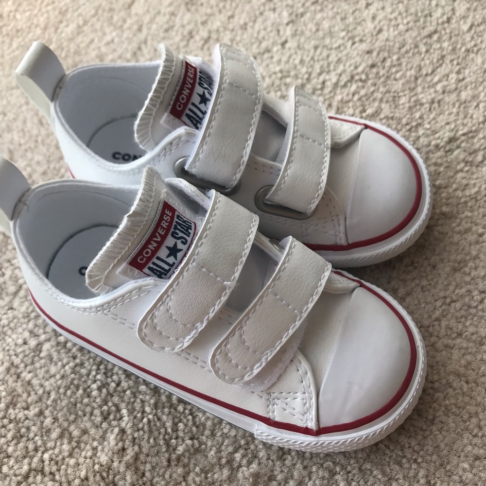 Toddler Converse ( Size 6 )